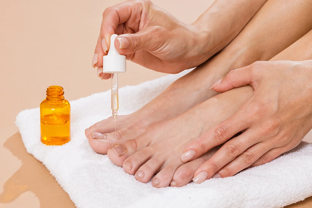 Oregano and Tea Tree Oil for Nail Fungus