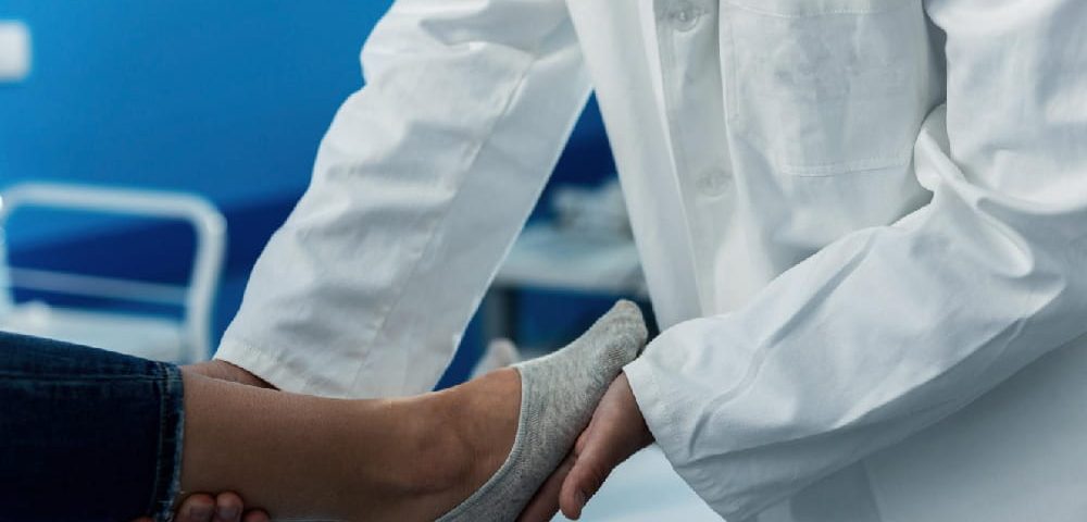 Should I See a Podiatrist or Orthopedist for Foot Pain?